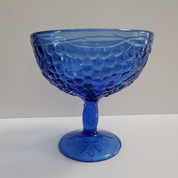 VTG Blue Glass Fruit Bowl Compote Pressed Glass Design Pedestal Centrepiece - Picture 2 of 6